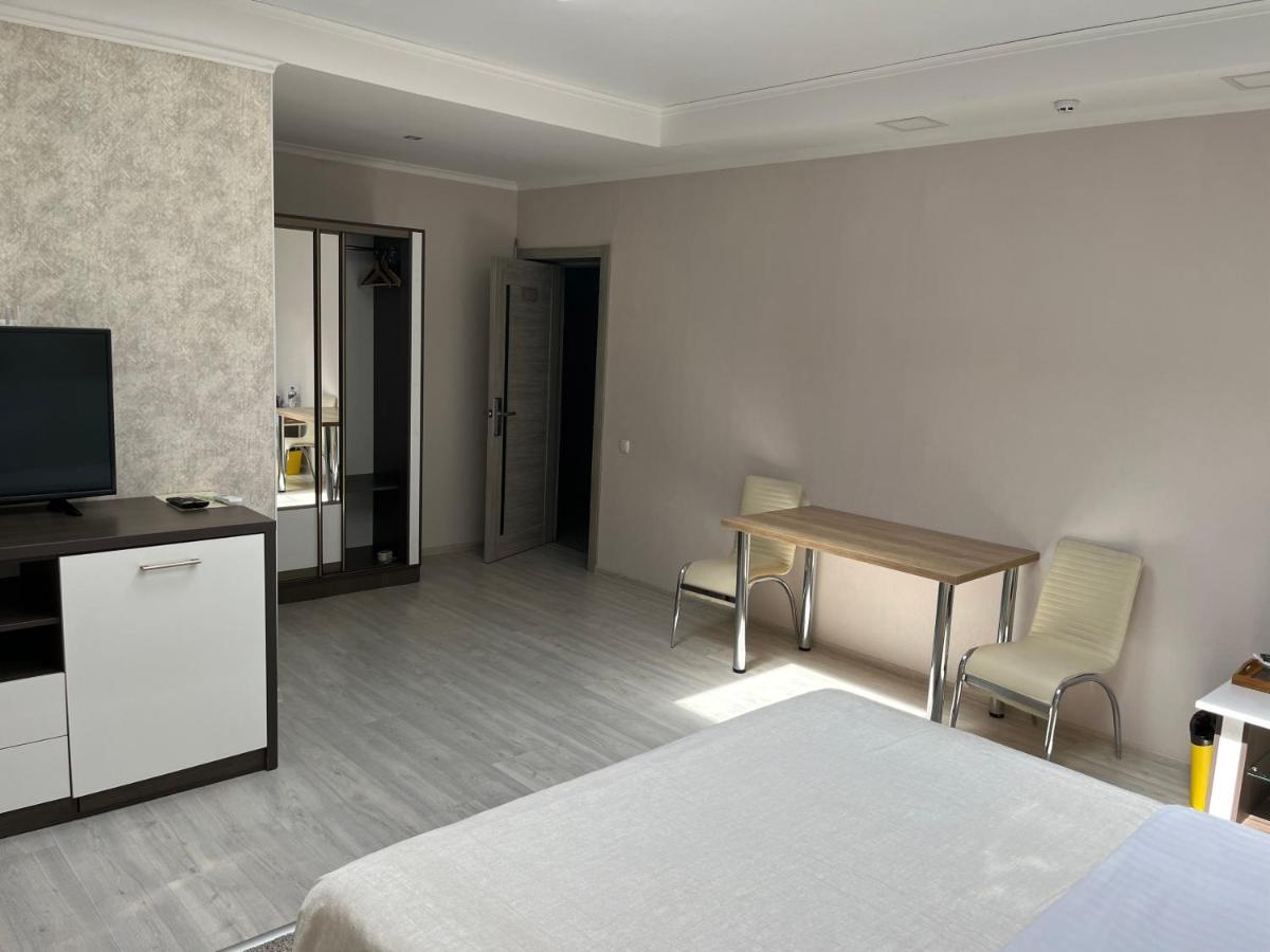 Elite Hotel บัลต์ซี ภายนอก รูปภาพ
