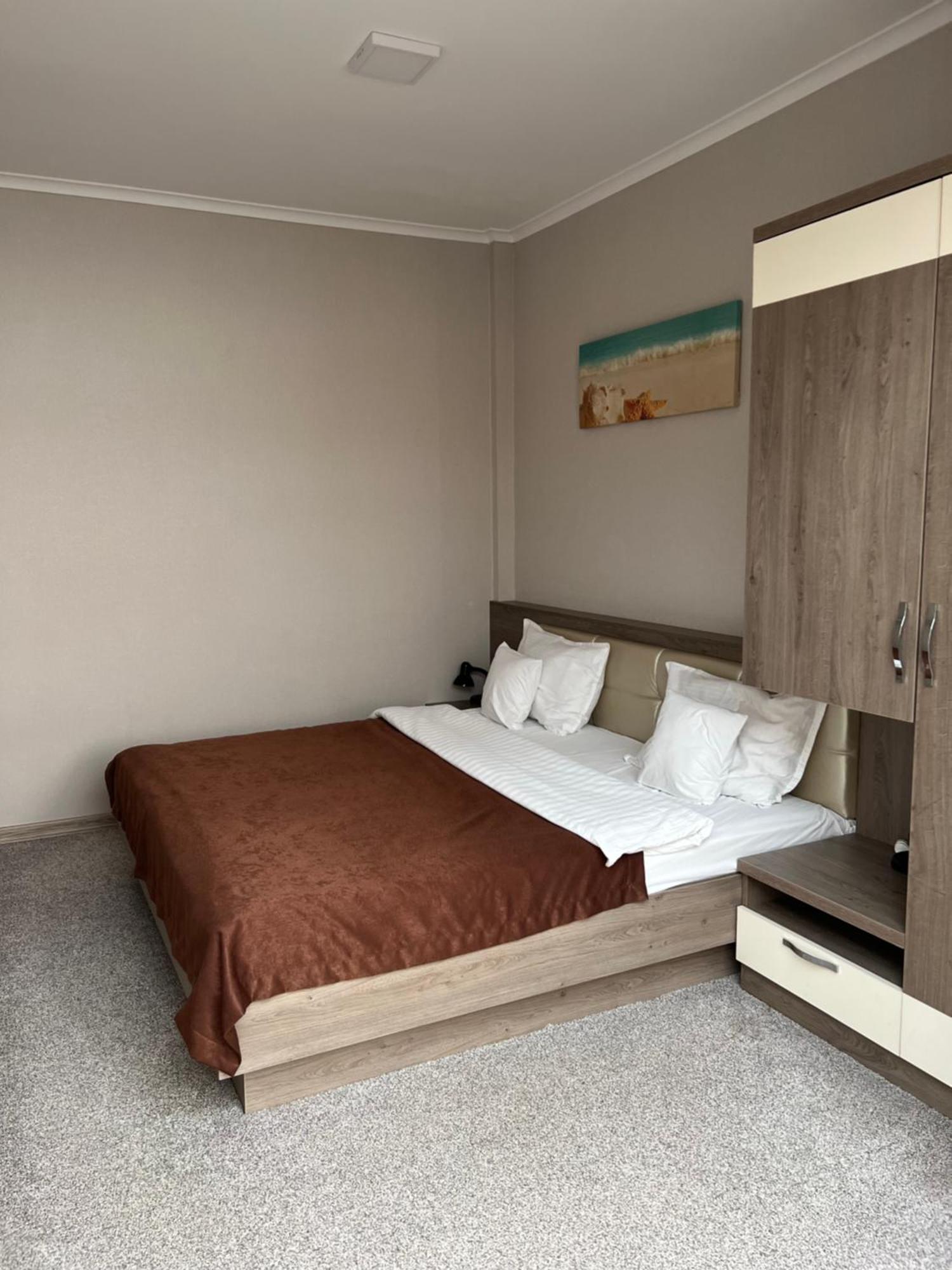Elite Hotel บัลต์ซี ภายนอก รูปภาพ